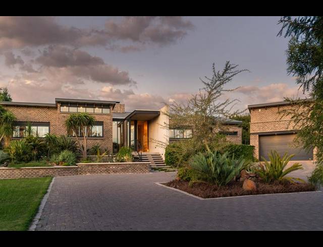 4 BEDROOM HOUSE FOR SALE IN BEAULIEU